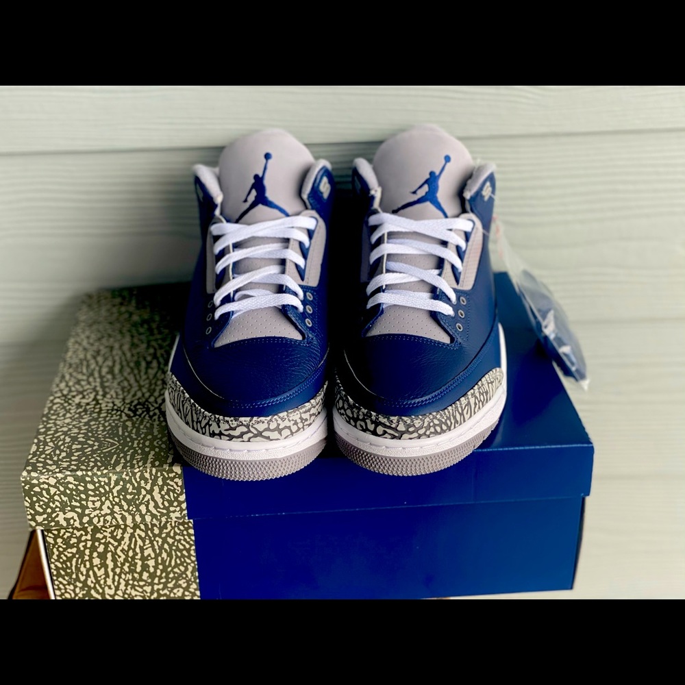 Georgetown Jordan 3’s size 13